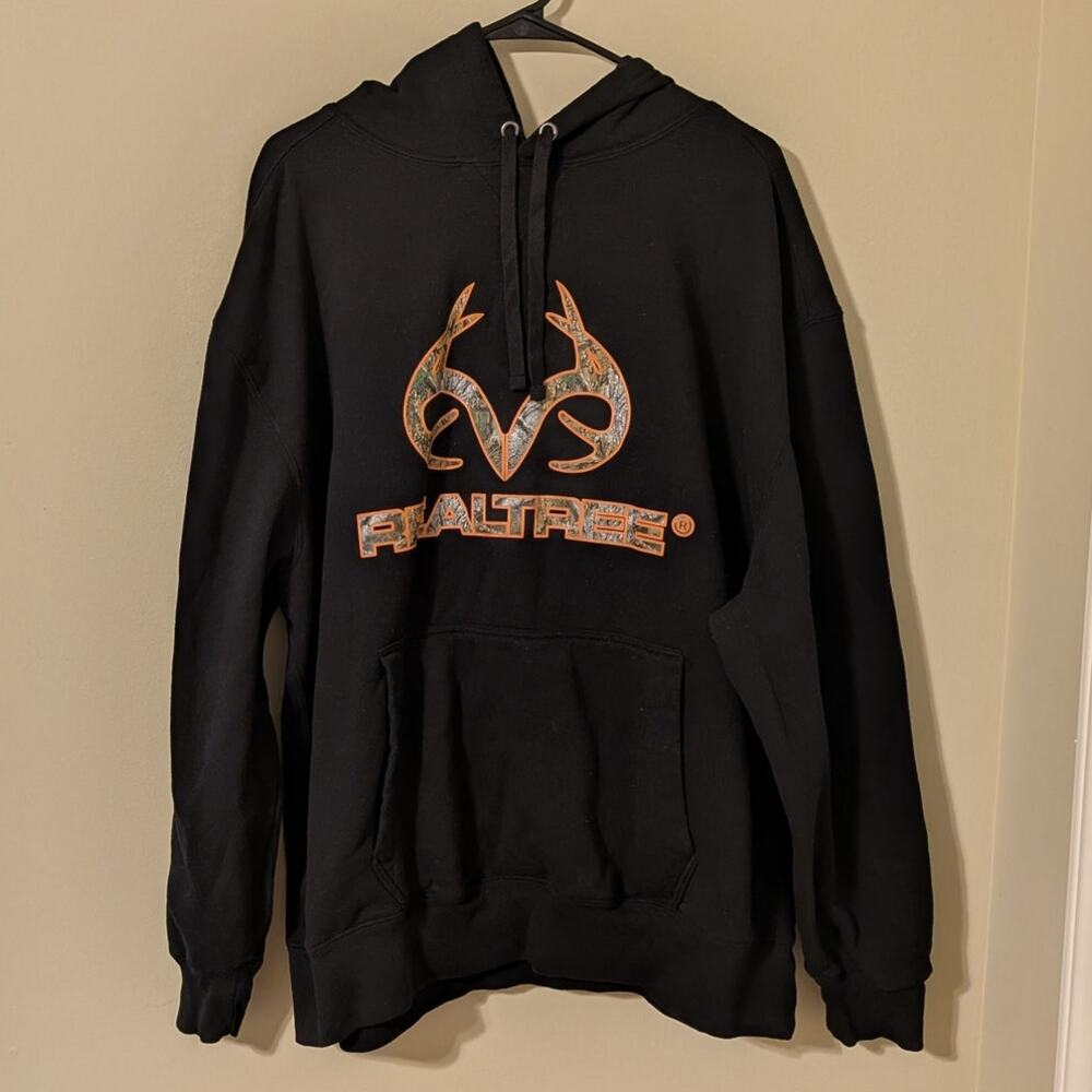 Realtree Black Pullover Hoddie With Logo In Camo